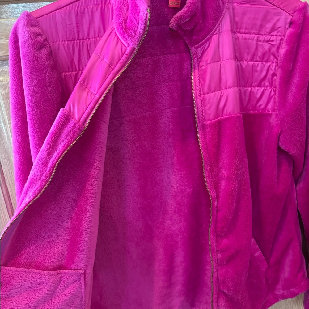 Like new, Lilly Pulitzer Raspberry jacket size S , worn once! - Picture 3 of 4